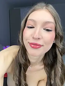 AngelLeeen online show from April 6, 5:08 am