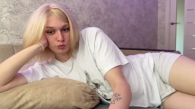 evelina228 online show from October 17, 7:11 am