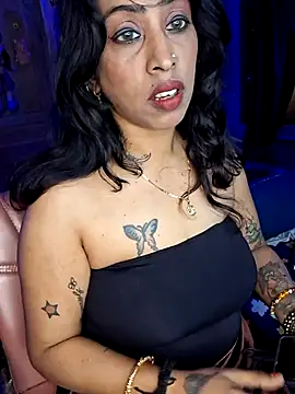 Love Beauty01 online show from March 20, 6:46 pm