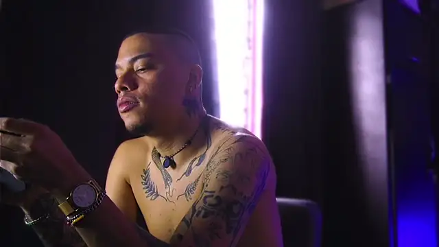 AlphaMasterXxx online show from February 6, 7:17 pm