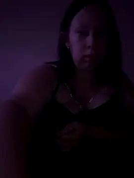 Snapshot of xSiindy95 chatting on October 6, 7:33 pm xSiindy95 online show from October 6, 7:33 pm