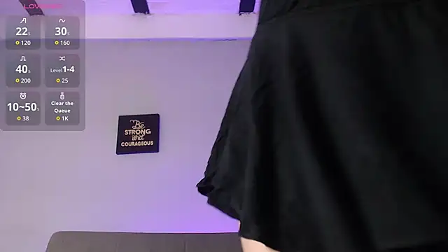 elizabethboltXXX online show from November 3, 7:37 pm