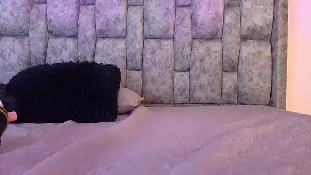 Lizbeth Rouse online show from January 14, 10:32 am