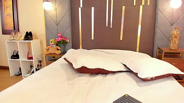 OliviGrace online show from September 17, 10:11 pm