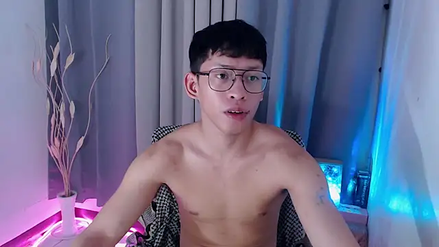 pinkcock froi2305 online show from April 1, 8:15 am