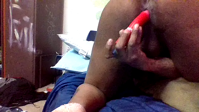 Nuttygmarley online show from April 9, 7:47 am