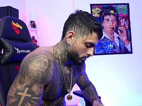 logan hugh8 online show from November 25, 1:16 am