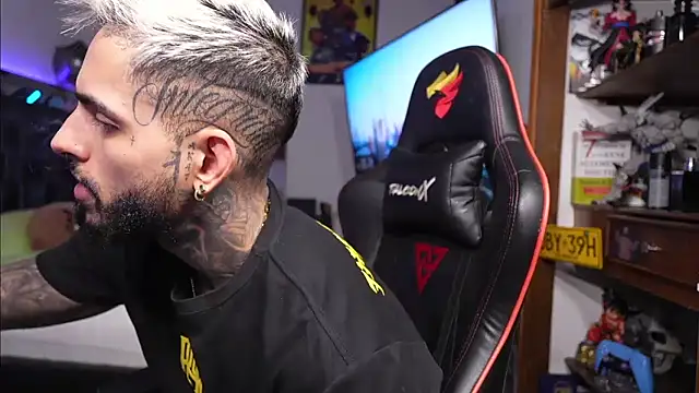 logan hugh8 online show from March 14, 3:56 am