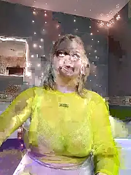 HelenHartt online show from December 19, 1:45 am