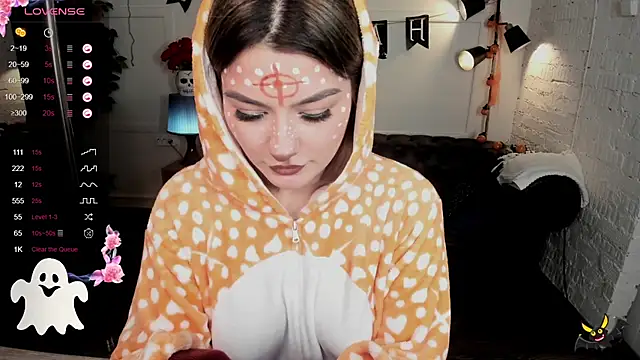 Dark Moni online show from November 1, 8:38 am