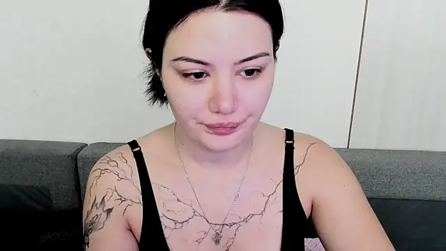 Dark Moni online show from July 6, 2:08 am