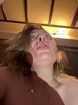 emmasweett11 online show from March 25, 1:22 am