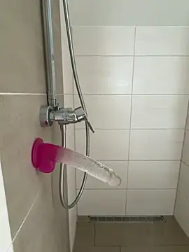 fae liks online show from September 25, 10:30 am