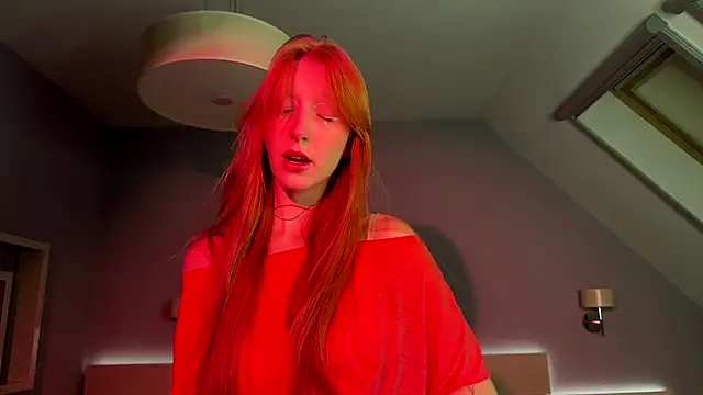 Snapshot of FoxieKiss chatting on September 21, 4:30 pm FoxieKiss online show from September 21, 4:30 pm