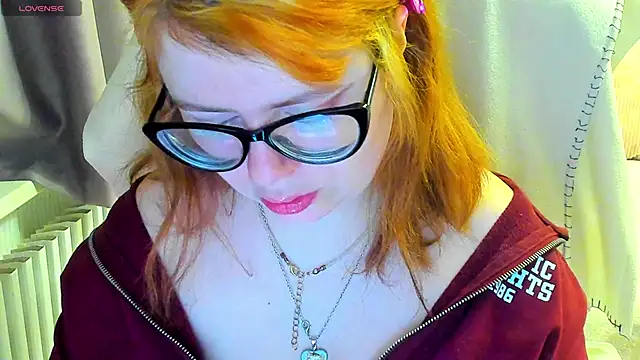 Snapshot of MilisaSweet777 chatting on February 5, 8:46 pm MilisaSweet777 online show from February 5, 8:46 pm