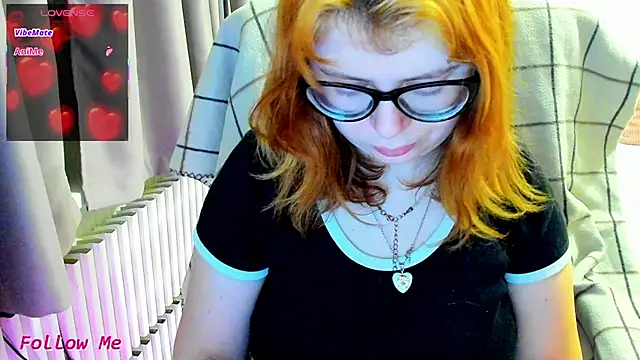 Snapshot of MilisaSweet777 chatting on February 25, 8:40 pm MilisaSweet777 online show from February 25, 8:40 pm