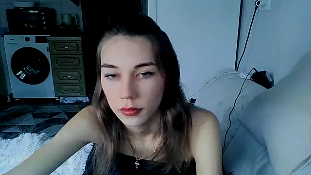 Snapshot of Crazy_Empresis chatting on September 9, 9:42 am Crazy Empresis online show from September 9, 9:42 am