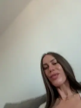 Snapshot of _JessyRey_ chatting on June 14, 10:50 am JessyRey online show from June 14, 10:50 am