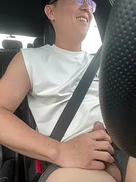 maxime0928 online show from July 4, 7:47 am