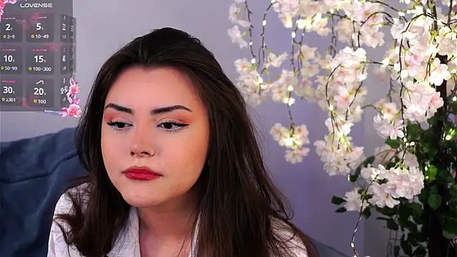 MerlynDinovo online show from November 18, 8:52 am