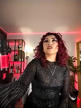 Snapshot of Silvana_Goddess chatting on February 12, 1:39 pm Silvana Goddess online show from February 12, 1:39 pm