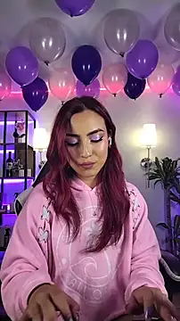 Snapshot of Silvana_Goddess chatting on February 13, 11:12 pm Silvana Goddess online show from February 13, 11:12 pm