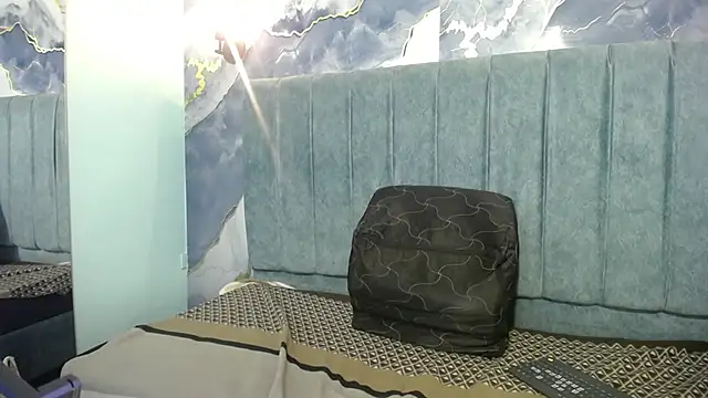 canela a73 online show from November 15, 9:00 pm