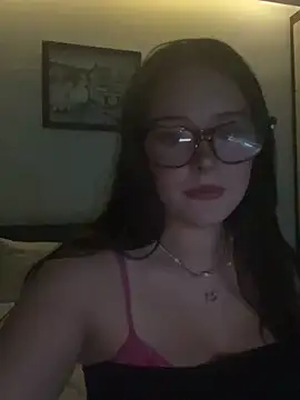 Snapshot of cherryrosealiee chatting on February 20, 12:16 pm cherryrosealiee online show from February 20, 12:16 pm