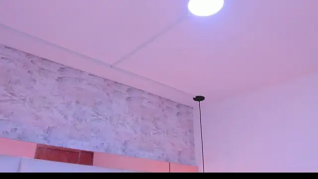 Salome Smitth 1 online show from April 17, 9:18 pm