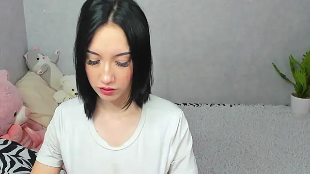 EileenMoores online show from February 5, 7:57 am