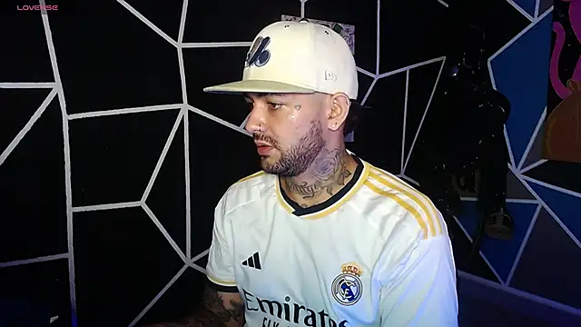 nicolastorres99 online show from November 4, 2:43 am