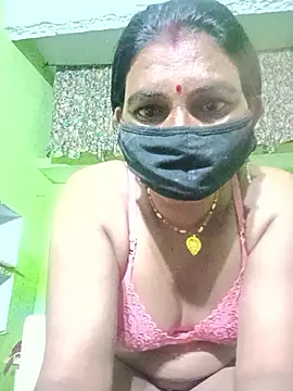 ZIVAA online show from April 8, 5:24 pm