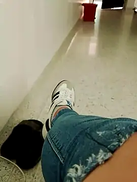 Alisson Milf online show from February 23, 9:56 pm