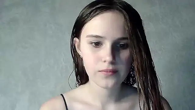 Snapshot of SweetLoraa chatting on September 14, 7:02 pm SweetLoraa online show from September 14, 7:02 pm