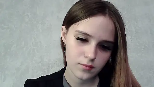 Snapshot of SweetLoraa chatting on September 22, 1:02 pm SweetLoraa online show from September 22, 1:02 pm