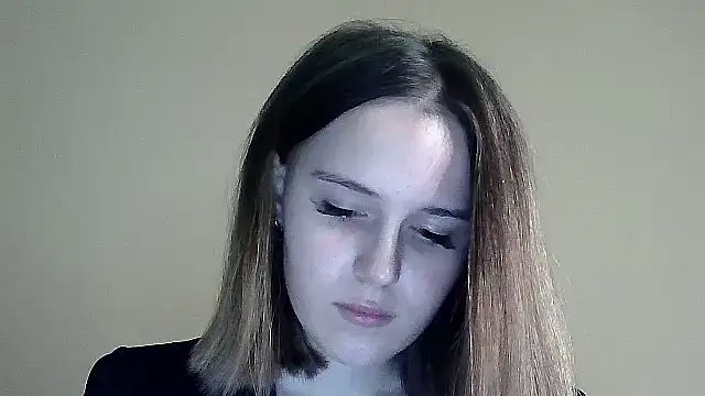 Snapshot of SweetLoraa chatting on October 10, 3:33 pm SweetLoraa online show from October 10, 3:33 pm