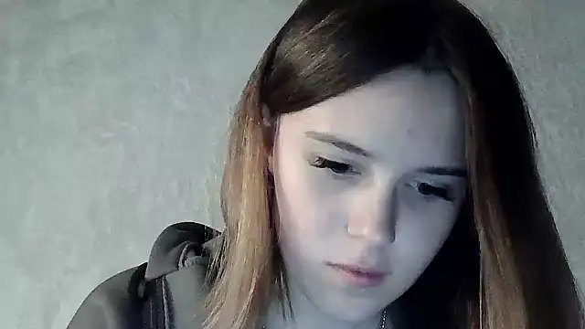 Snapshot of SweetLoraa chatting on October 11, 6:39 pm SweetLoraa online show from October 11, 6:39 pm