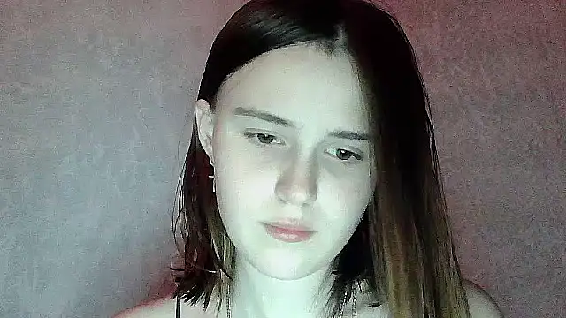 Snapshot of SweetLoraa chatting on November 3, 5:47 pm SweetLoraa online show from November 3, 5:47 pm