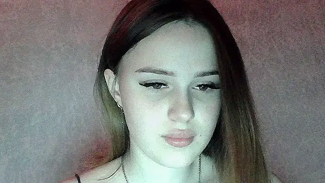 Snapshot of SweetLoraa chatting on November 28, 3:36 pm SweetLoraa online show from November 28, 3:36 pm