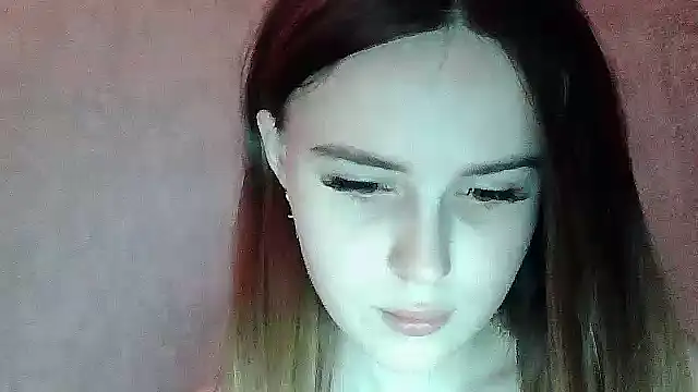 Snapshot of SweetLoraa chatting on January 7, 5:48 pm SweetLoraa online show from January 7, 5:48 pm