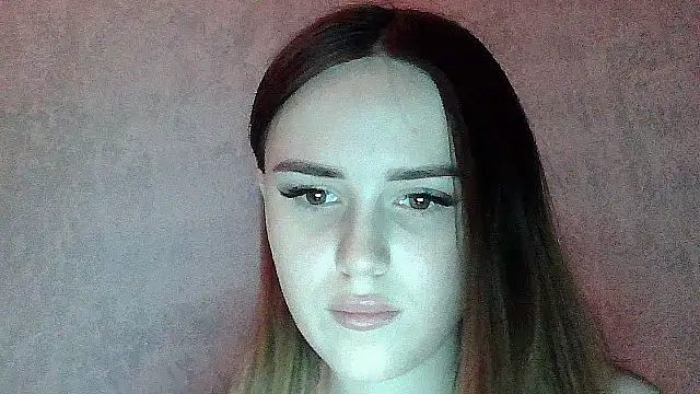 Snapshot of SweetLoraa chatting on January 10, 9:05 pm SweetLoraa online show from January 10, 9:05 pm