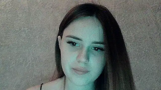 Snapshot of SweetLoraa chatting on January 13, 8:25 pm SweetLoraa online show from January 13, 8:25 pm