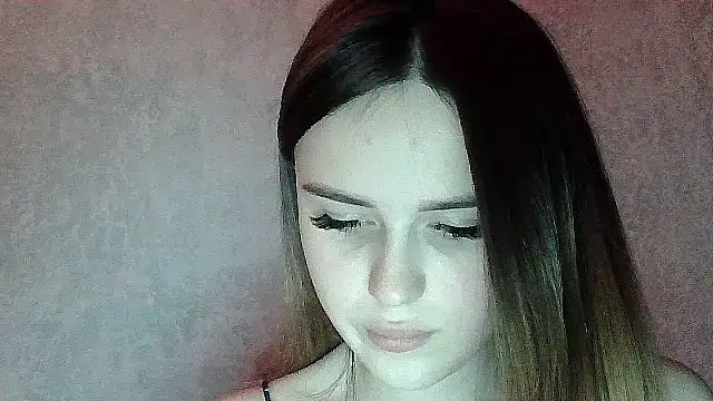 Snapshot of SweetLoraa chatting on January 14, 6:02 pm SweetLoraa online show from January 14, 6:02 pm