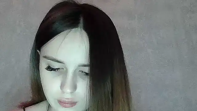 Snapshot of SweetLoraa chatting on January 15, 7:02 am SweetLoraa online show from January 15, 7:02 am