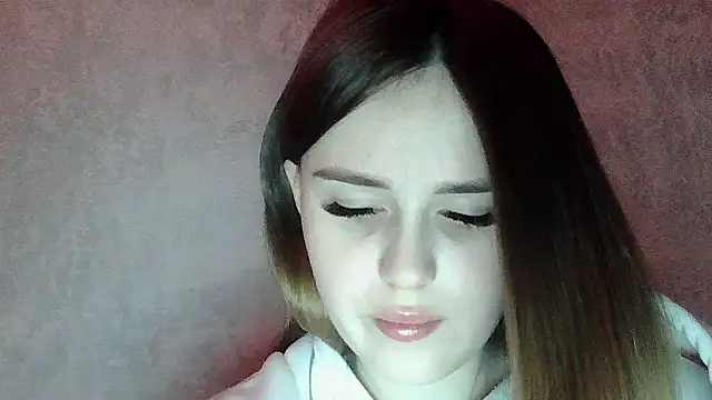 Snapshot of SweetLoraa chatting on February 1, 7:23 pm SweetLoraa online show from February 1, 7:23 pm