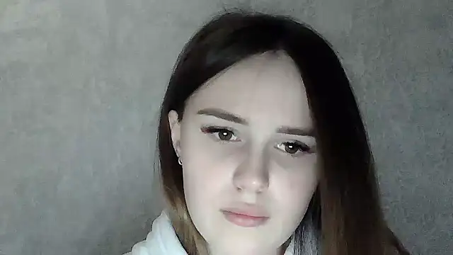 Snapshot of SweetLoraa chatting on February 10, 4:44 pm SweetLoraa online show from February 10, 4:44 pm