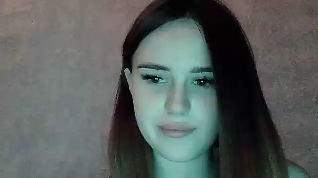 Snapshot of SweetLoraa chatting on February 12, 5:52 pm SweetLoraa online show from February 12, 5:52 pm