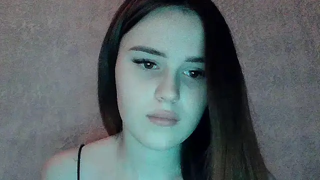 Snapshot of SweetLoraa chatting on March 4, 5:52 pm SweetLoraa online show from March 4, 5:52 pm