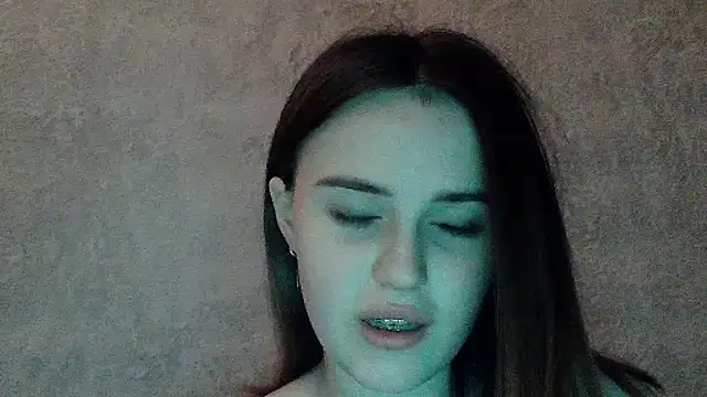 Snapshot of SweetLoraa chatting on March 7, 8:17 pm SweetLoraa online show from March 7, 8:17 pm