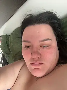 SunnyLeila2101 online show from October 31, 8:15 am